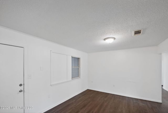 5770 Queen Mary Lane, Jackson, MS 39209