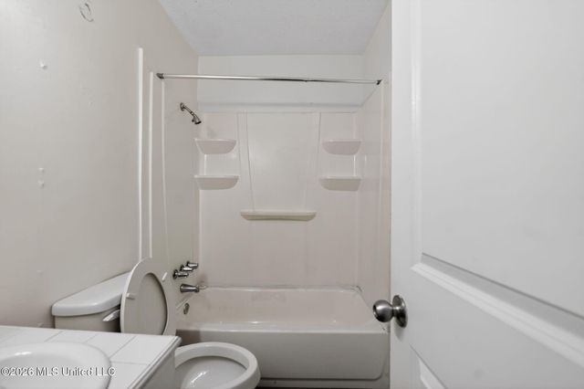 5770 Queen Mary Lane, Jackson, MS 39209