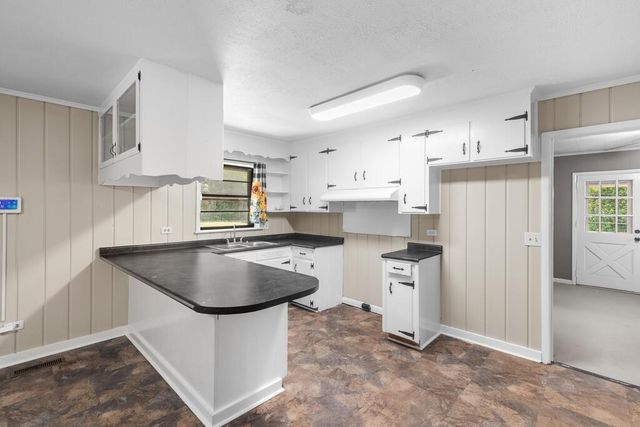 38 Coleman Road, Dothan, AL 36301