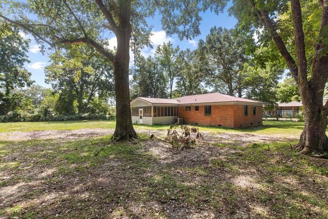 38 Coleman Road, Dothan, AL 36301