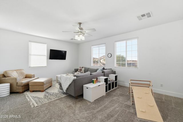 495 E NAVAJO Trail, San Tan Valley, AZ 85143