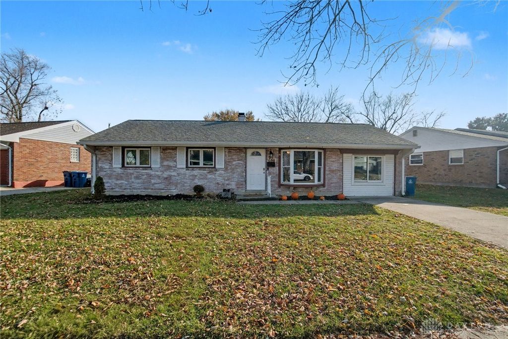 946 N Westedge Drive, Tipp City, OH 45371