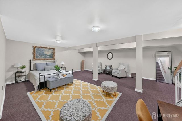 109 Michaels Court, Woodbridge Proper, NJ 07095