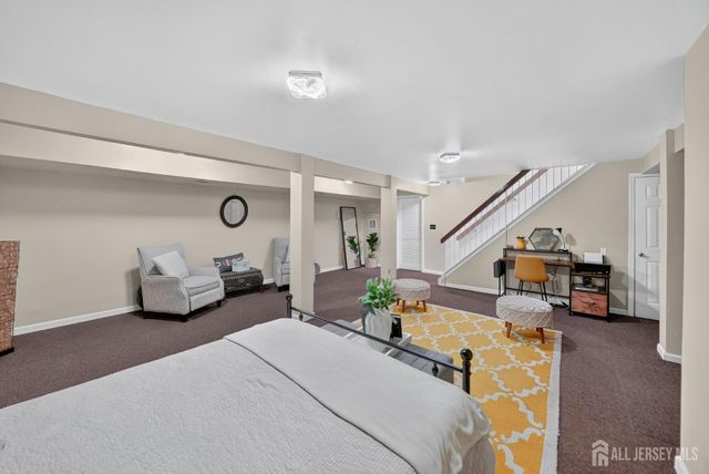 109 Michaels Court, Woodbridge Proper, NJ 07095