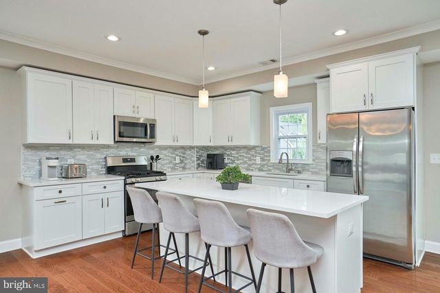 3244 BLUNDELL RD, Falls Church, VA 22042