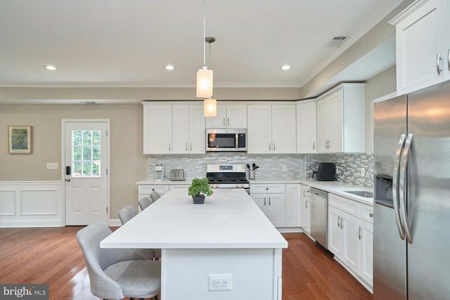 3244 BLUNDELL RD, Falls Church, VA 22042