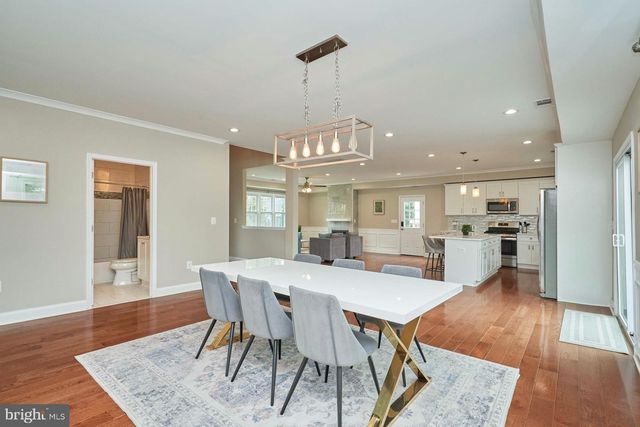 3244 BLUNDELL RD, Falls Church, VA 22042