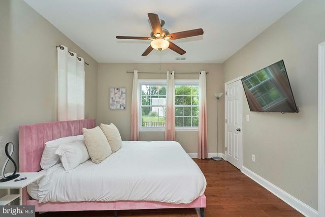 3244 BLUNDELL RD, Falls Church, VA 22042