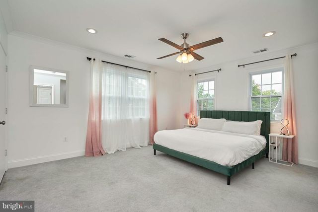 3244 BLUNDELL RD, Falls Church, VA 22042