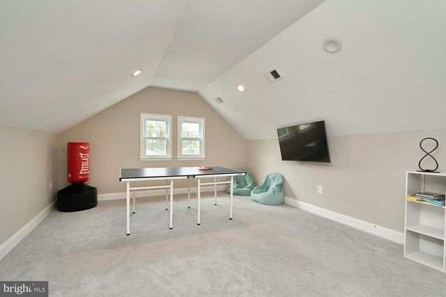 3244 BLUNDELL RD, Falls Church, VA 22042