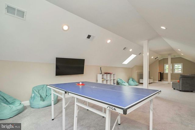 3244 BLUNDELL RD, Falls Church, VA 22042