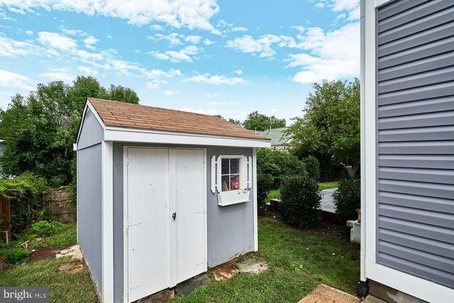 3244 BLUNDELL RD, Falls Church, VA 22042