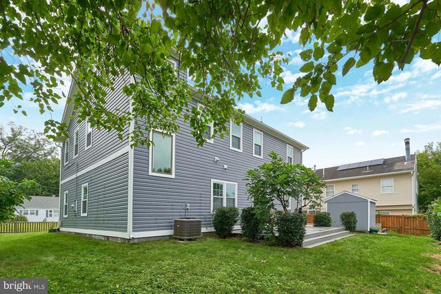 3244 BLUNDELL RD, Falls Church, VA 22042