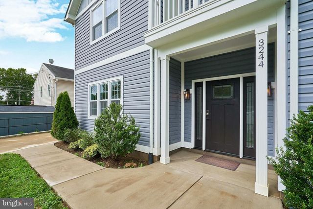 3244 BLUNDELL RD, Falls Church, VA 22042