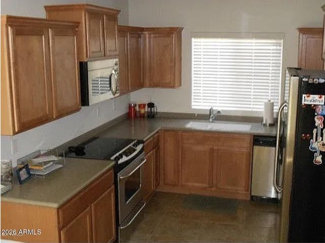 1937 W DAVIS Road, Phoenix, AZ 85023