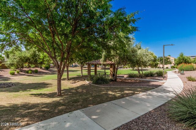 1937 W DAVIS Road, Phoenix, AZ 85023