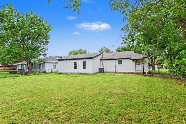 2610 Hillcrest Avenue, Greenville, TX 75402