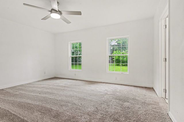 2610 Hillcrest Avenue, Greenville, TX 75402
