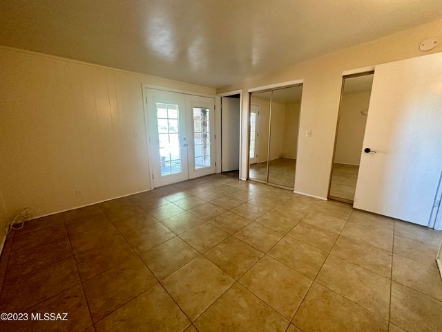 6461 N Avenida Pina, Tucson, AZ 85741