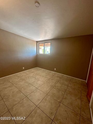 6461 N Avenida Pina, Tucson, AZ 85741