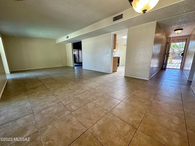 6461 N Avenida Pina, Tucson, AZ 85741