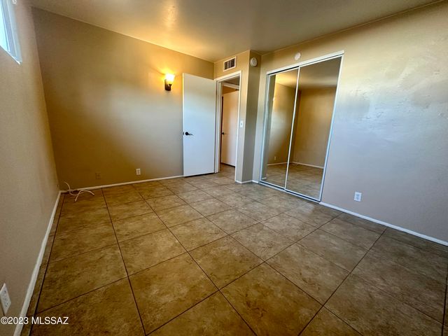 6461 N Avenida Pina, Tucson, AZ 85741