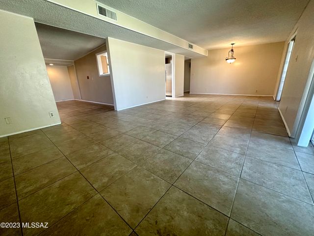 6461 N Avenida Pina, Tucson, AZ 85741