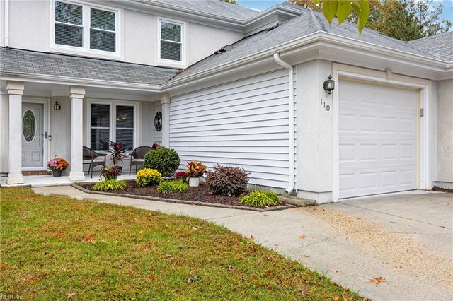 110 Esplanade PL, Chesapeake, VA 23320