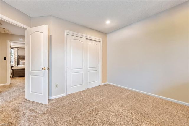 110 Esplanade PL, Chesapeake, VA 23320