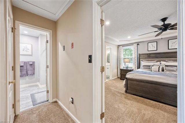 110 Esplanade PL, Chesapeake, VA 23320