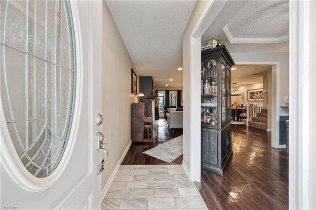 110 Esplanade PL, Chesapeake, VA 23320