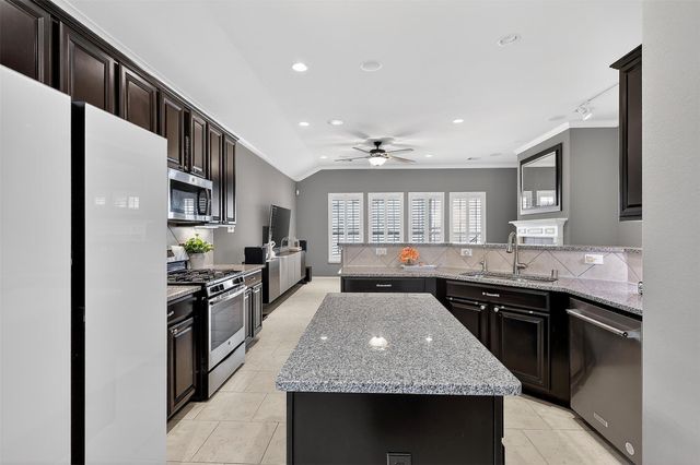 4226 Astoria Manor Lane, Fulshear, TX 77441