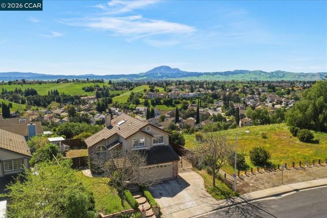 4172 Amargosa Dr, Antioch, CA 94531