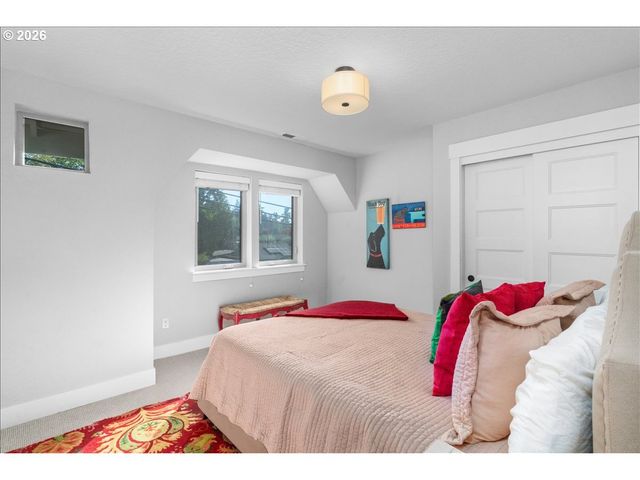 7935 Se 45TH Ave, Portland, OR 97206