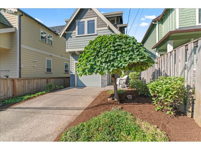 7935 Se 45TH Ave, Portland, OR 97206