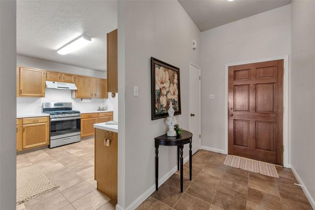 3310 Country Meadows Court, Pearland, TX 77584