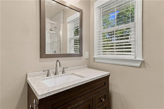 8025 Dearborn Drive, Prairie Village, KS 66208