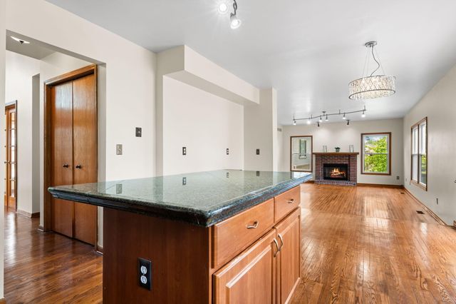 2956 Leslie Park Circle, Ann Arbor, MI 48105