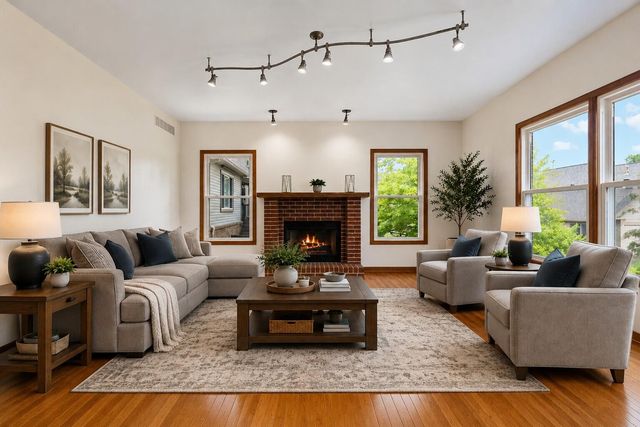 2956 Leslie Park Circle, Ann Arbor, MI 48105