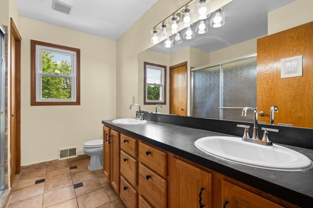 2956 Leslie Park Circle, Ann Arbor, MI 48105