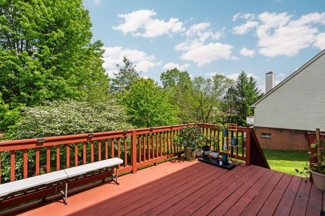 2956 Leslie Park Circle, Ann Arbor, MI 48105