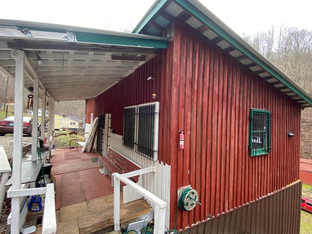 11130 Kentucky 1524, Manchester, KY 40962