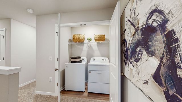 9431 Lovegrass Drive SW, Cedar Rapids, IA 52404