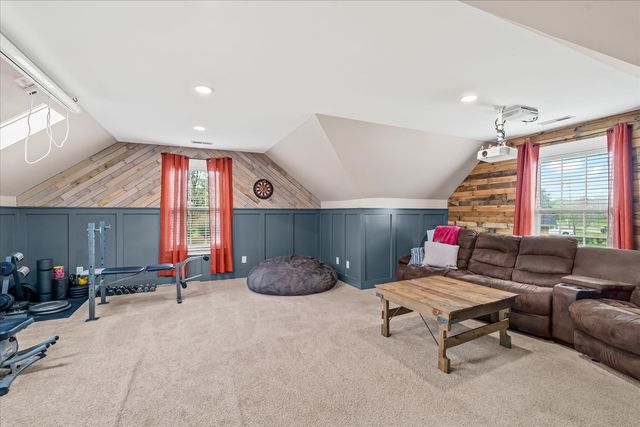 2713 Camden Ct, Thompsons Station, TN 37179