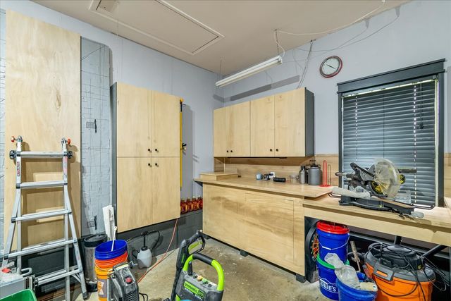 2713 Camden Ct, Thompsons Station, TN 37179