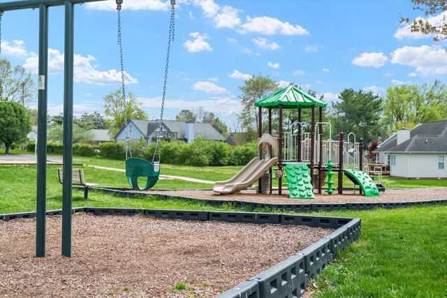 2713 Camden Ct, Thompsons Station, TN 37179