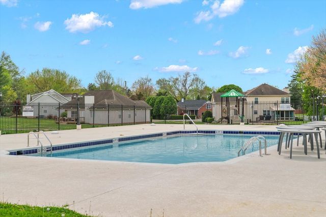 2713 Camden Ct, Thompsons Station, TN 37179