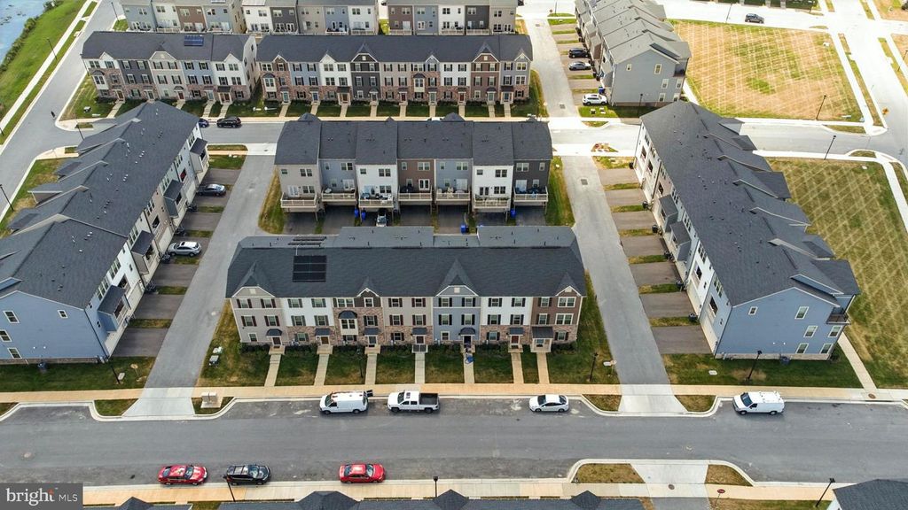 117 HAWLINGS RIVER RD, Laurel, MD 20708