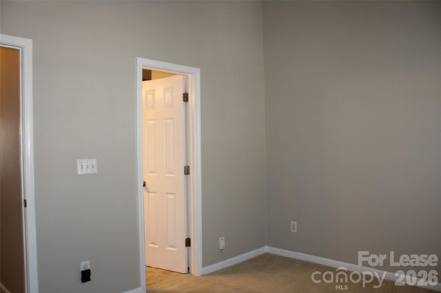 10118 Frosty Lane, Charlotte, NC 28216