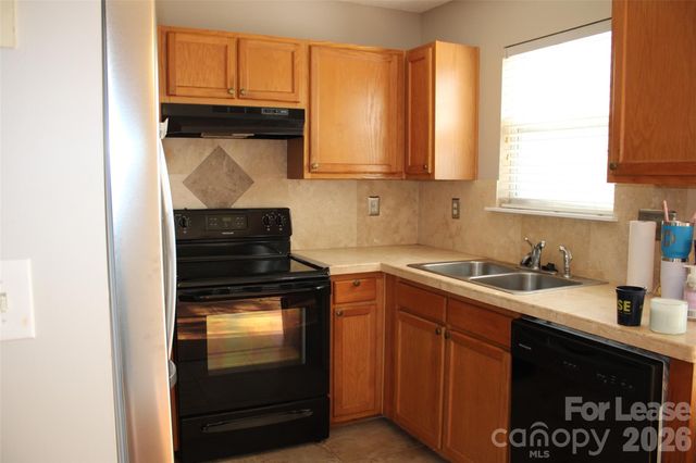 10118 Frosty Lane, Charlotte, NC 28216